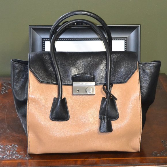 Prada Glacè Calf Large Twin Pocket Tote - Picture 2 of 15